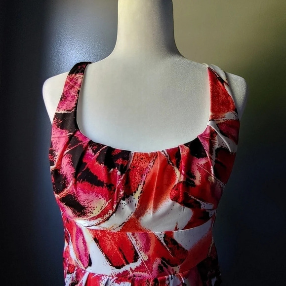 Bisou Bisou Floral Spring Dress - Picture 2 of 4